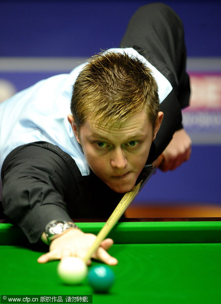 因头部冲撞 因头部冲撞